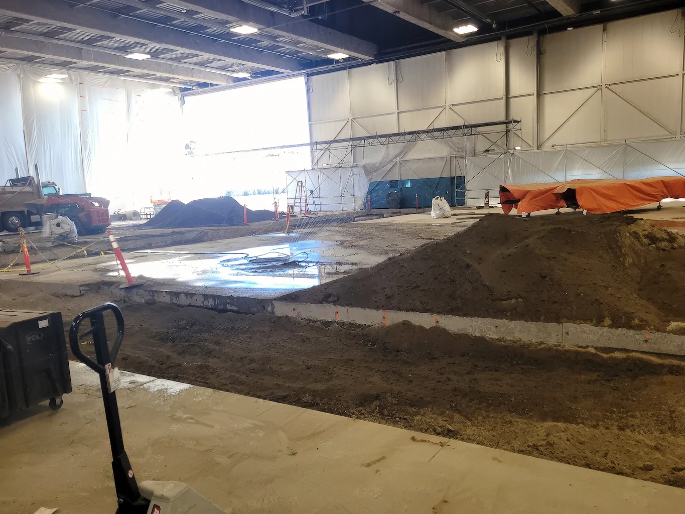 Airborne Particulate Testing During Construction at an Aircraft Hangar